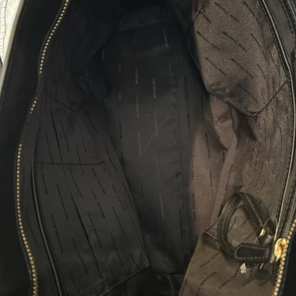 MICHAEL MICHAEL KORS Handbag - Picture 7 of 11